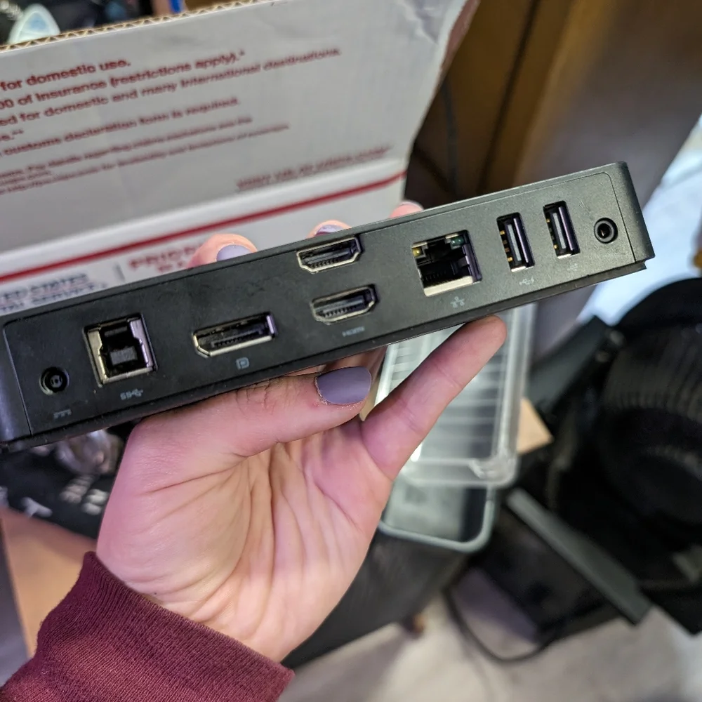 Dell docking station model D3100
